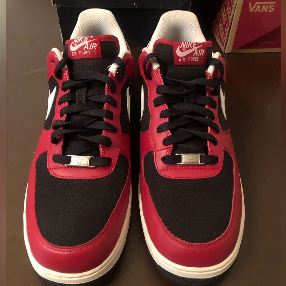 Nike Air Force 1